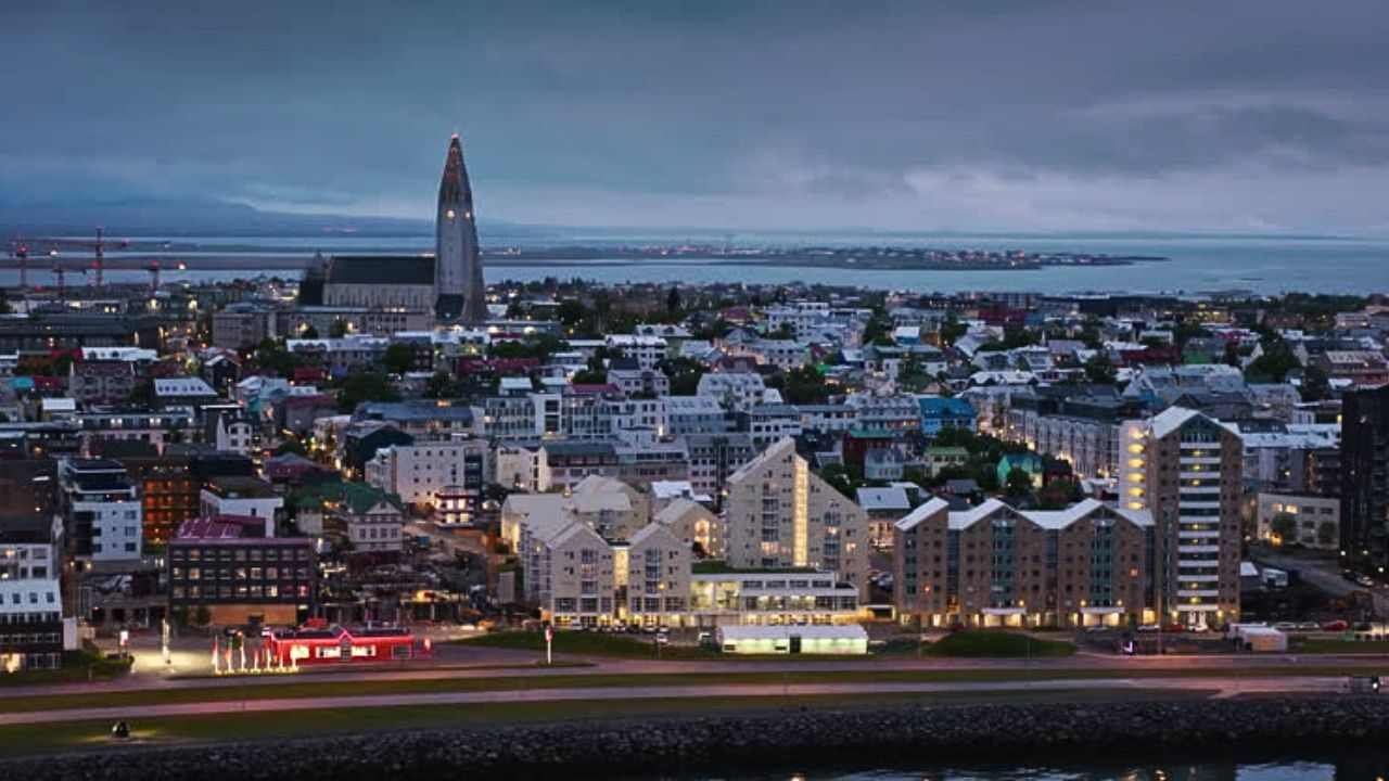 Alaska Airlines Deadhorse Office in United States Alaska Airlines Deadhorse Office in United States