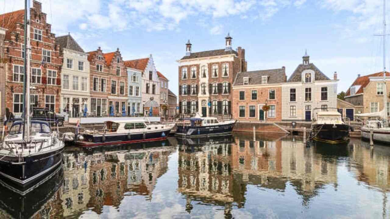 Alaska Airlines Dutch Harbor Office in United States Alaska Airlines Dutch Harbor Office in United States