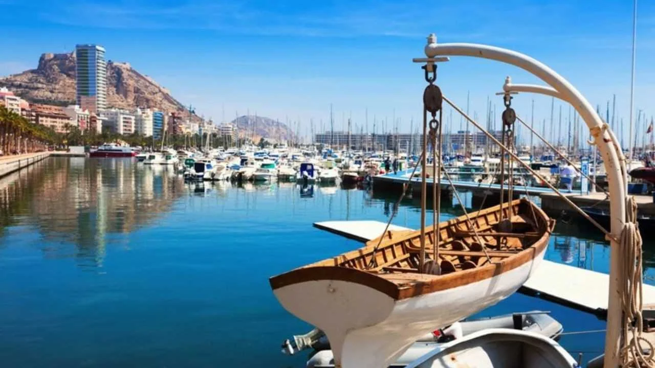 Aerolineas Argentinas Puerto Madryn Office in Argentina