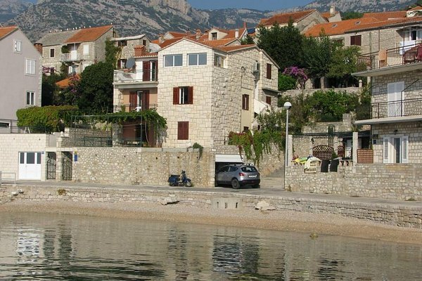 Alliance Airlines Gornji Humac Office in Croatia